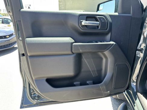 Used 2025 Chevrolet Silverado 1500 Custom Trail Boss AWD/4WD image 35