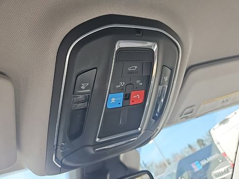 Used 2023 Jeep Grand Cherokee L Laredo w/ Luxury Tech Group I image 21