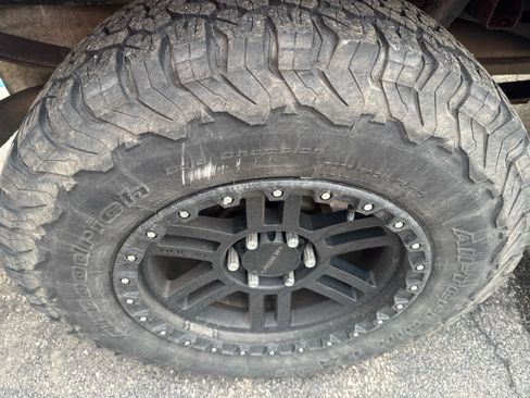 Used 2018 Ford F150 XLT w/ Equipment Group 302A Luxury image 12