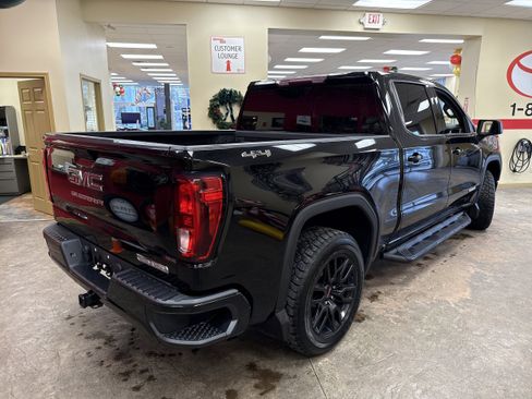 Used 2020 GMC Sierra 1500 Elevation w/ Elevation Value Package AWD/4WD image 13