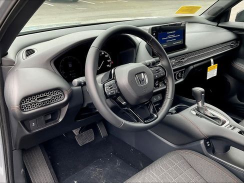 New 2026 Honda HR-V Sport image 9
