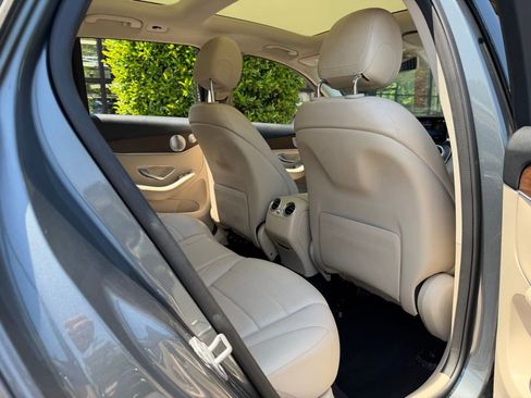 Used 2020 Mercedes-Benz GLC 300 w/ Parking Assistance Package image 41
