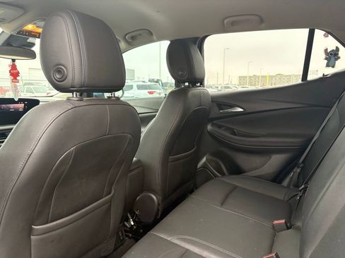 Used 2025 Buick Encore GX Sport Touring FWD image 8