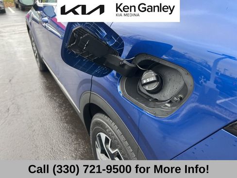 Certified 2025 Kia Sportage EX w/ Premium Package image 50