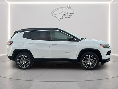 Used 2022 Jeep Compass Limited w/ Elite Group image 6
