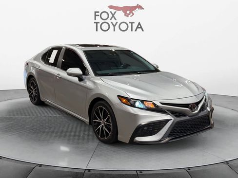 Used 2023 Toyota Camry SE w/ Audio Upgrade Package FWD image 8