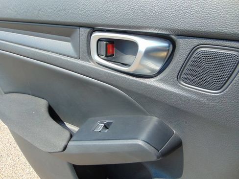 Certified 2025 Honda Civic Sport image 23