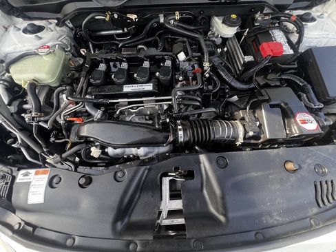 Used 2016 Honda Civic Touring image 18