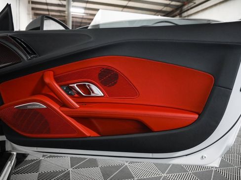 Used 2018 Audi R8 V10 plus image 27