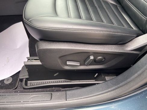 Used 2022 Ford Edge SEL w/ Convenience Package image 8