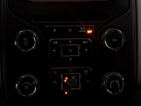 Used 2014 Ford F150 XLT w/ XLT Chrome Package image 34