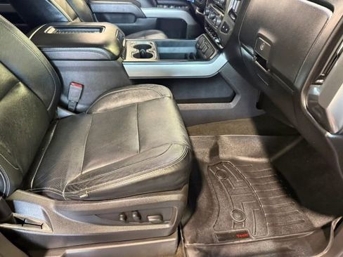 Used 2018 Chevrolet Silverado 1500 LT w/ Texas Edition image 22