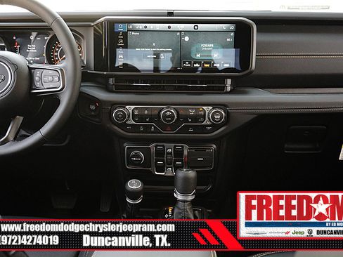 New 2025 Jeep Gladiator Sport image 19