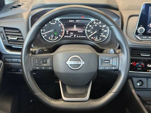 Used 2025 Nissan Rogue SV w/ SV Premium Package AWD/4WD image 28