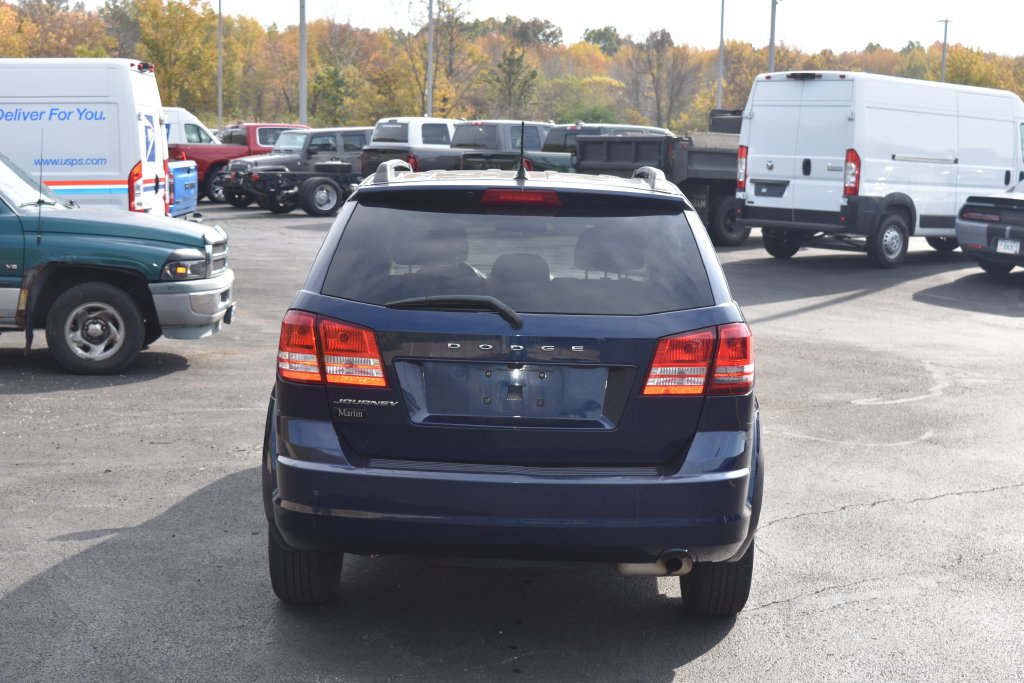 Used 2018 Dodge Journey SE w/ Connectivity Group FWD image 7