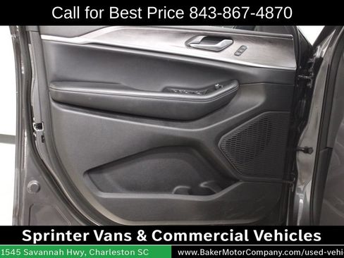 Used 2024 Jeep Grand Cherokee L Limited w/ Luxury Tech Group II AWD/4WD image 16