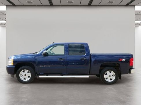 Used 2009 Chevrolet Silverado 1500 LT w/ Power Pack Plus AWD/4WD image 3
