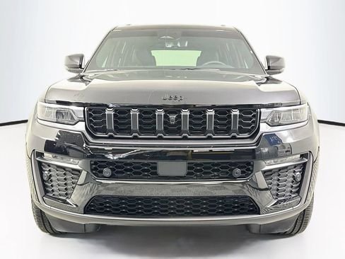 Used 2026 Jeep Grand Cherokee Limited AWD/4WD image 5