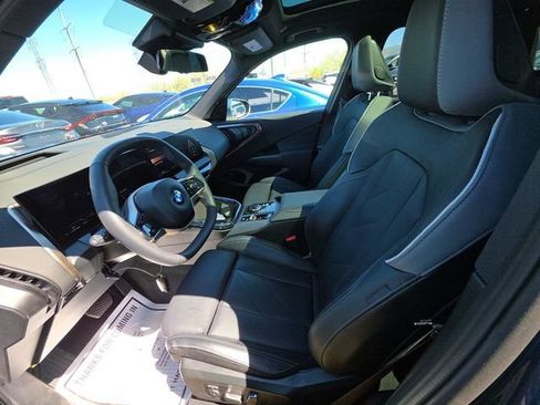 Used 2025 BMW X3 xDrive30i AWD/4WD image 2