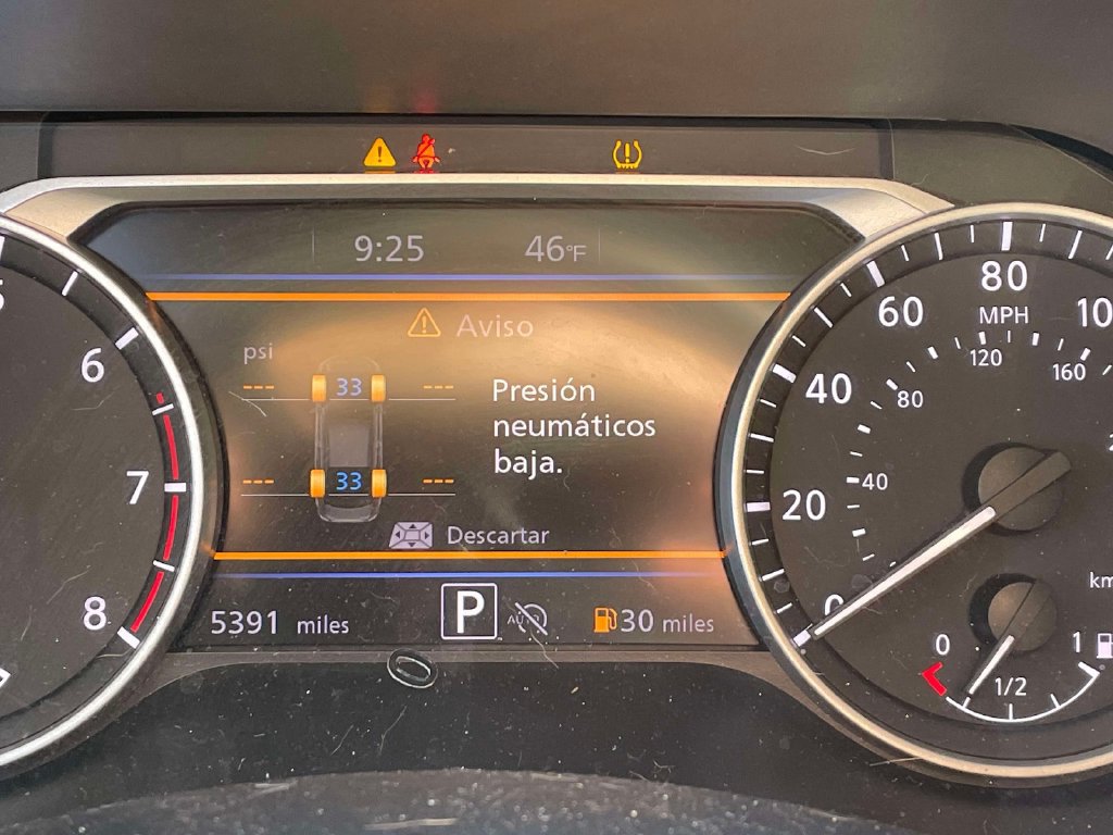 Used 2025 Nissan Sentra SV FWD image 23