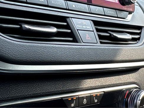 Used 2019 Nissan Altima 2.5 SV image 10