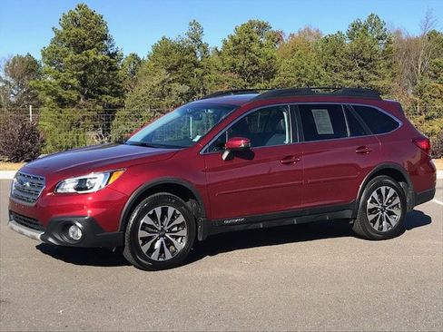 Used 2015 Subaru Outback 2.5i Limited image 1