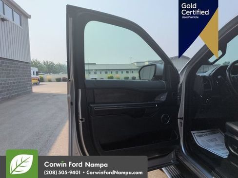 Used 2021 Ford Expedition Max Limited AWD/4WD image 12