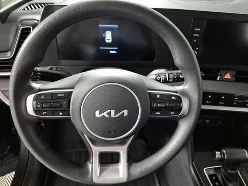 Used 2024 Kia Sportage LX AWD/4WD image 11