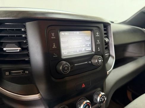 Used 2023 RAM 1500 Big Horn AWD/4WD image 32
