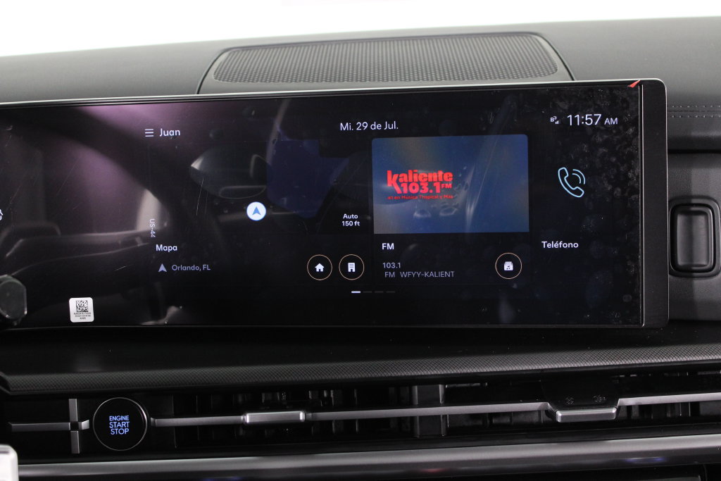 Certified 2025 Hyundai Santa Fe XRT AWD/4WD image 9
