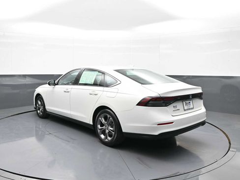 Used 2024 Honda Accord EX image 8
