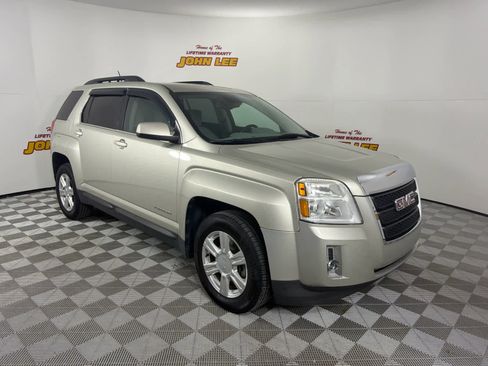 Used 2015 GMC Terrain SLT image 8