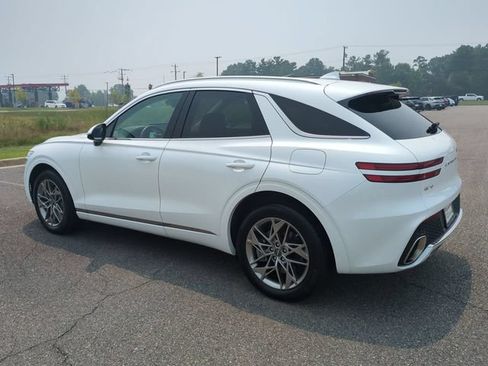 Used 2025 Genesis GV70 2.5T AWD/4WD image 6
