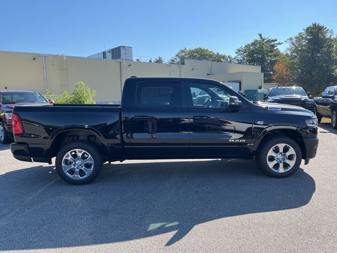 New 2026 RAM 1500 4x4 Crew Cab image 8