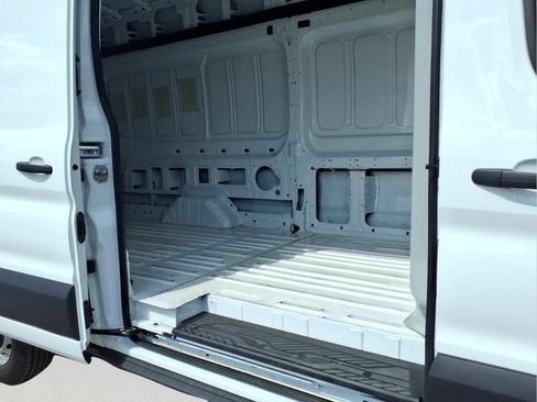 Used 2025 Ford Transit 250 148 High Roof Extended RWD image 9