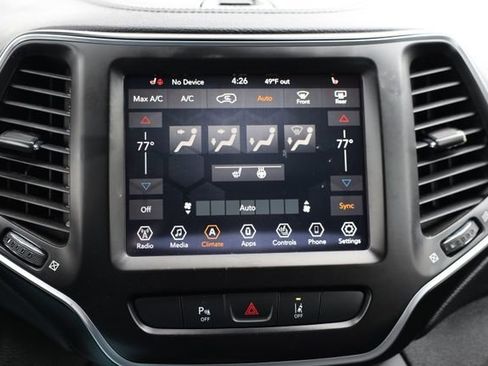 Used 2021 Jeep Cherokee Latitude Lux w/ Comfort/Convenience Group AWD/4WD image 24