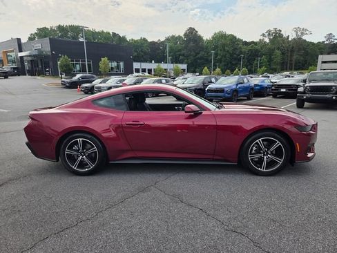 Used 2025 Ford Mustang Coupe RWD image 10