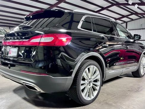 Used 2016 Lincoln MKX Reserve FWD image 2