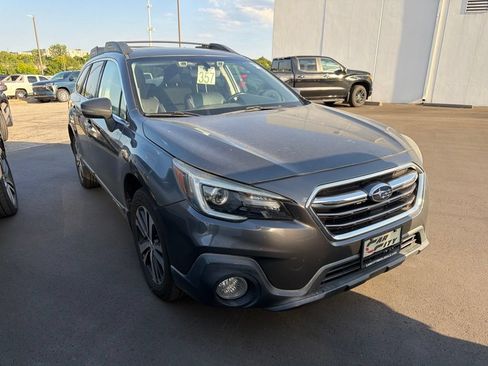 Used 2018 Subaru Outback 2.5i Limited AWD/4WD image 1
