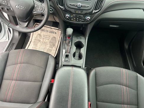 Used 2023 Chevrolet Equinox RS image 12