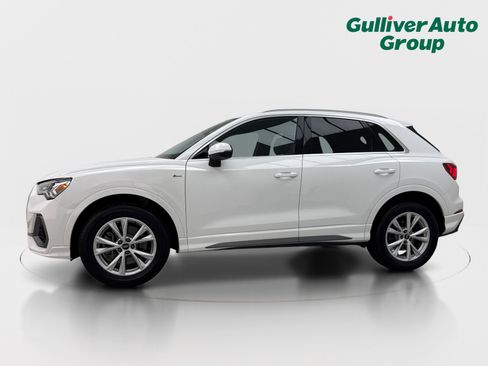 Used 2023 Audi Q3 2.0T Premium AWD/4WD image 2