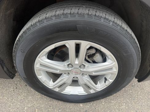 Used 2019 GMC Terrain SLE w/ Driver Convenience Package image 8