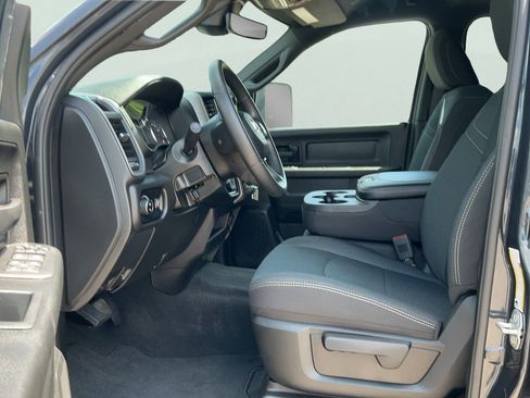 New 2026 RAM 2500 Tradesman AWD/4WD image 19