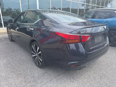 Certified 2020 Nissan Altima 2.5 Platinum FWD image 4