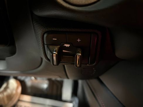 Used 2024 Dodge Durango GT RWD image 32