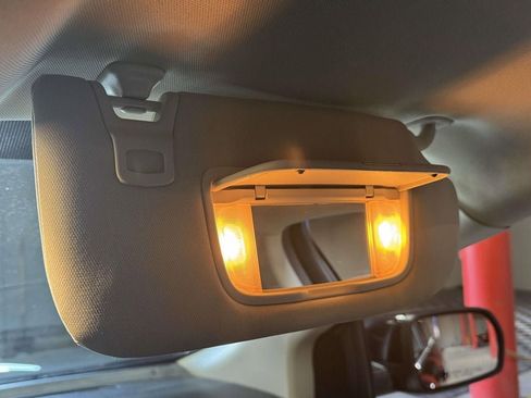 Used 2023 Ford Edge Titanium image 30