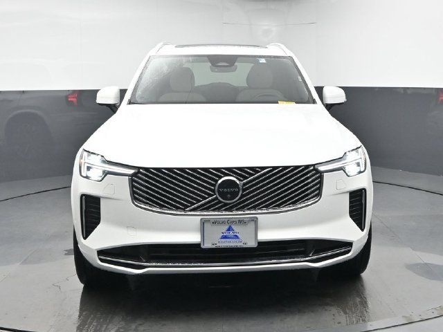 Used 2026 Volvo XC90 B6 Plus AWD/4WD image 2
