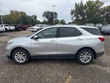 Used 2018 Chevrolet Equinox LT image 2