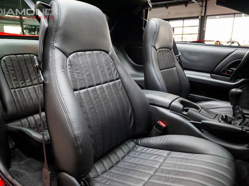 Used 2002 Chevrolet Camaro Z28 w/ SS Performance/Appearance Pkg image 14