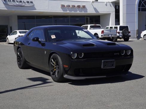 Used 2023 Dodge Challenger SRT Hellcat image 2